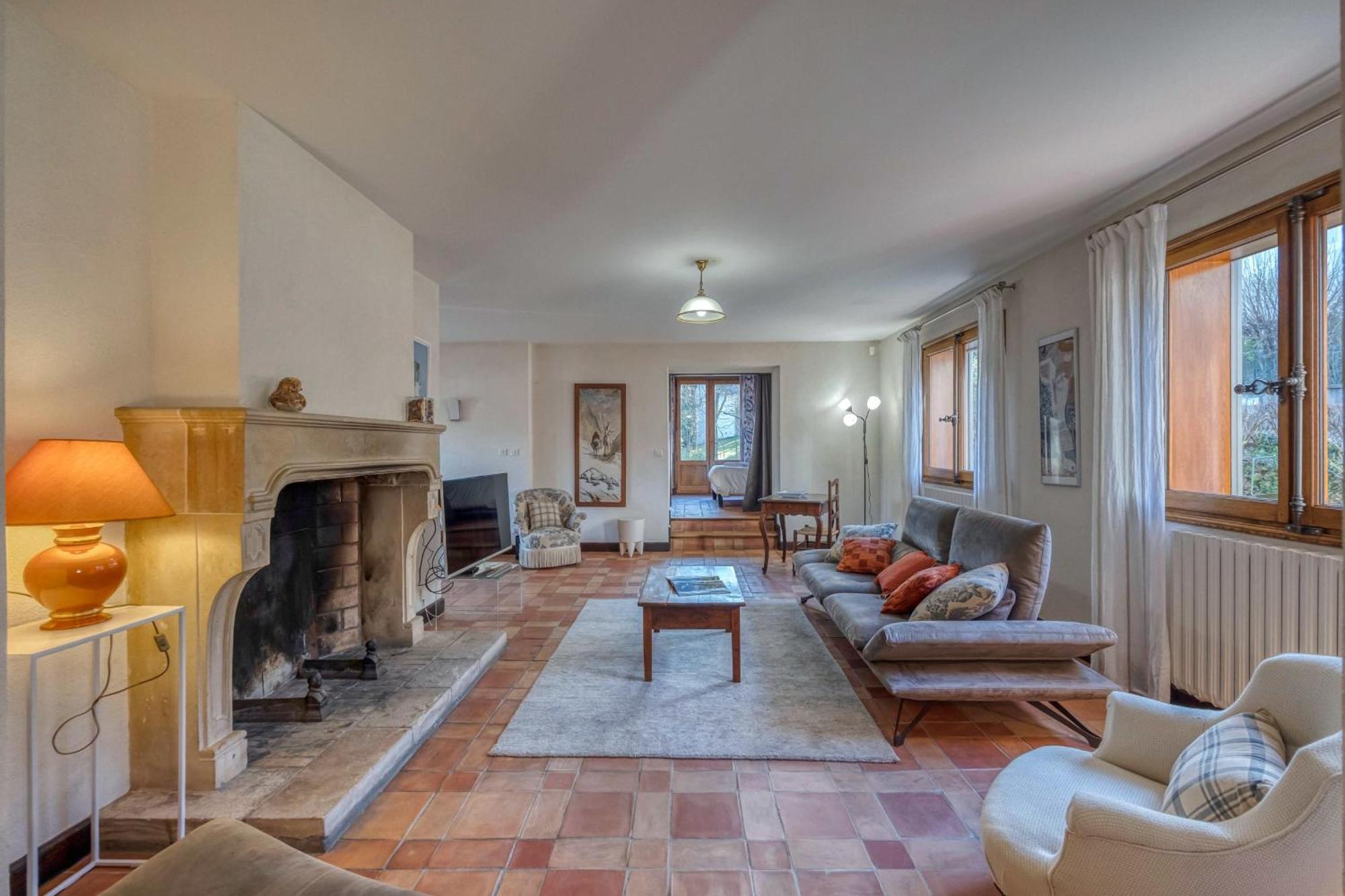 #Hp La Maison Des Lilas Large Family House Sleeps 12 Garden Seyssins Exterior foto