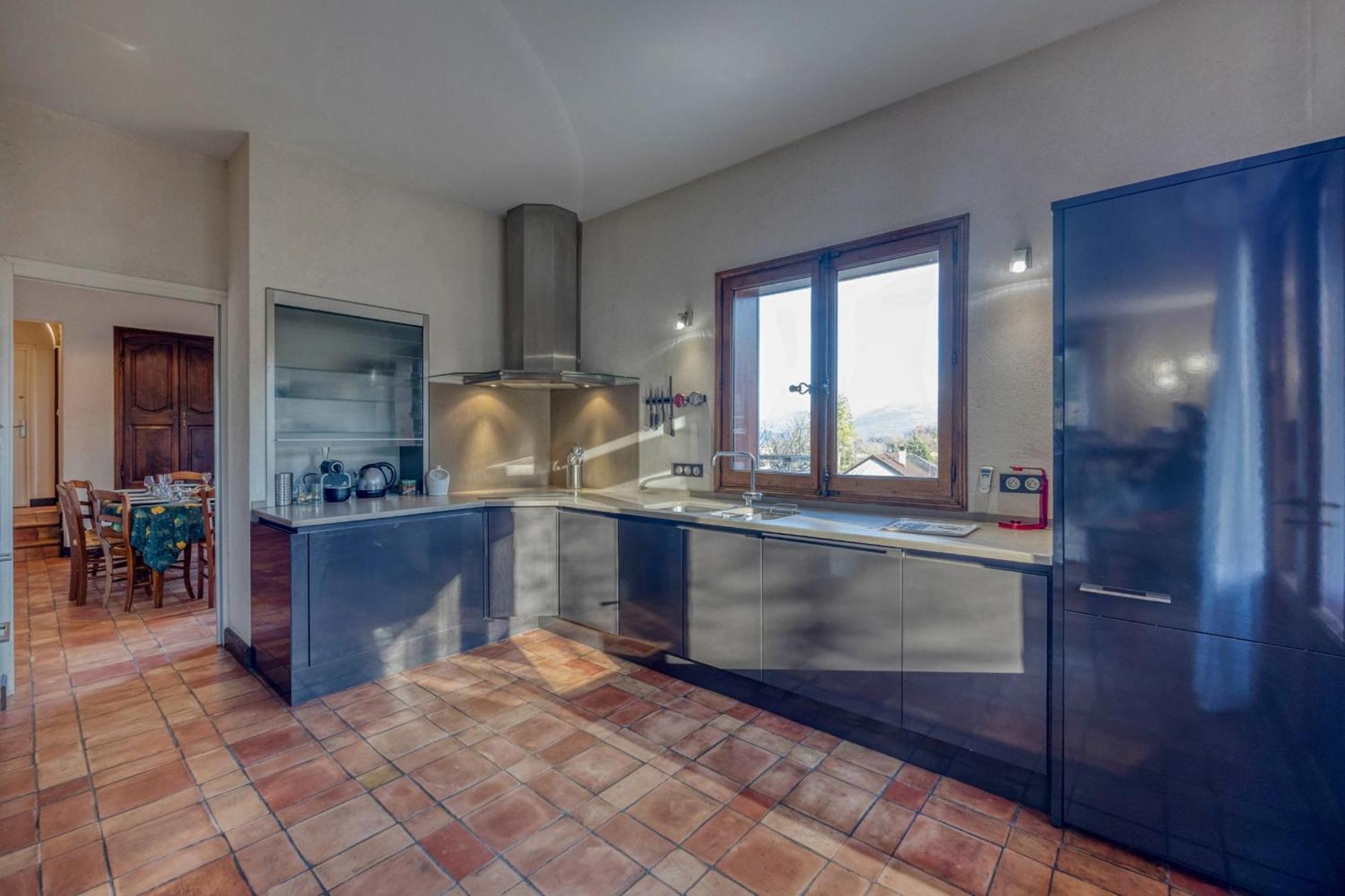 #Hp La Maison Des Lilas Large Family House Sleeps 12 Garden Seyssins Exterior foto